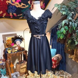 Gorgeous Vintage 70s / 80s‎ Black Ruffle Neckline Cocktail Dress Fit & Flare - S